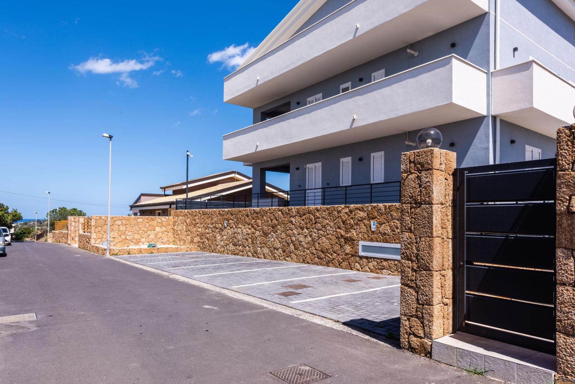 Etna Mare Apartments By Wonderful Italy Augusta Exterior foto